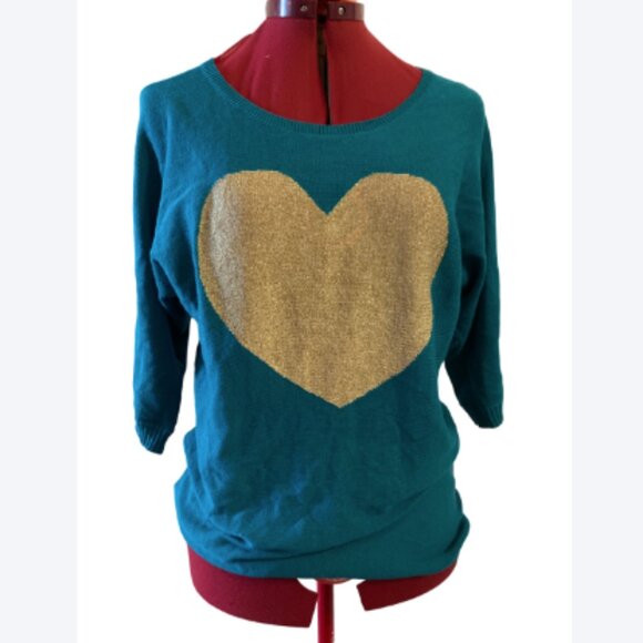 Three-quarter sleeve turquoise sweater with a gold heart on the front - Large - Picture 1 of 9